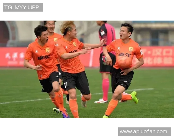 山东鲁能与上港激战正酣精彩直播尽在眼前不容错过