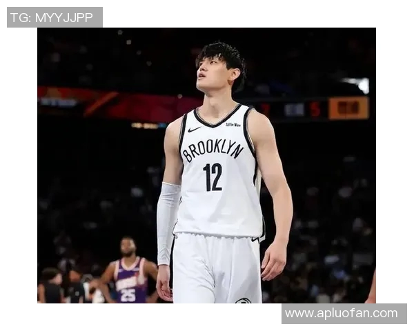 曾凡博：从青涩新星到篮球场上的璀璨明珠的成长之路