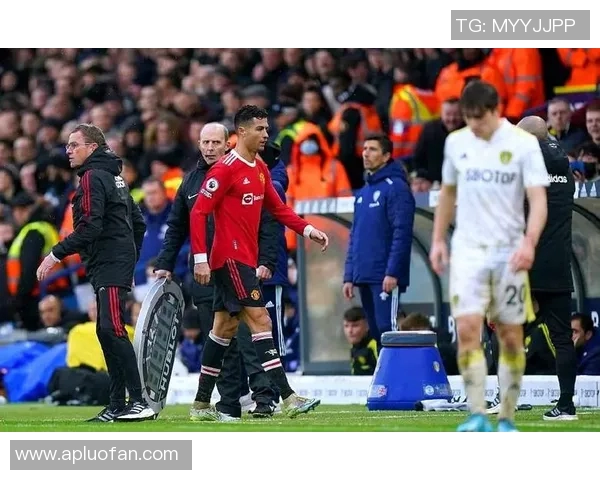 沃特福德与曼联精彩对决录像回放全程分析与精彩瞬间回顾