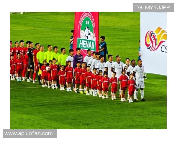 波尔图与葡国民的激烈对决展现足球魅力与团队精神